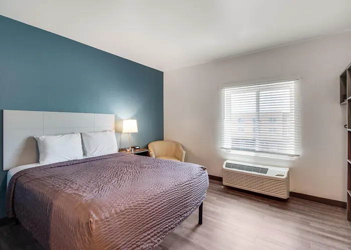 Woodspring Suites Bakersfield Airport