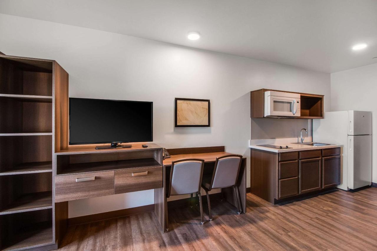 Hotel Woodspring Airport Bakersfield